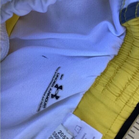 Grandpa mob wife clean girl office fairy core Under Armour Athletic Shorts small - Picture 5 of 5